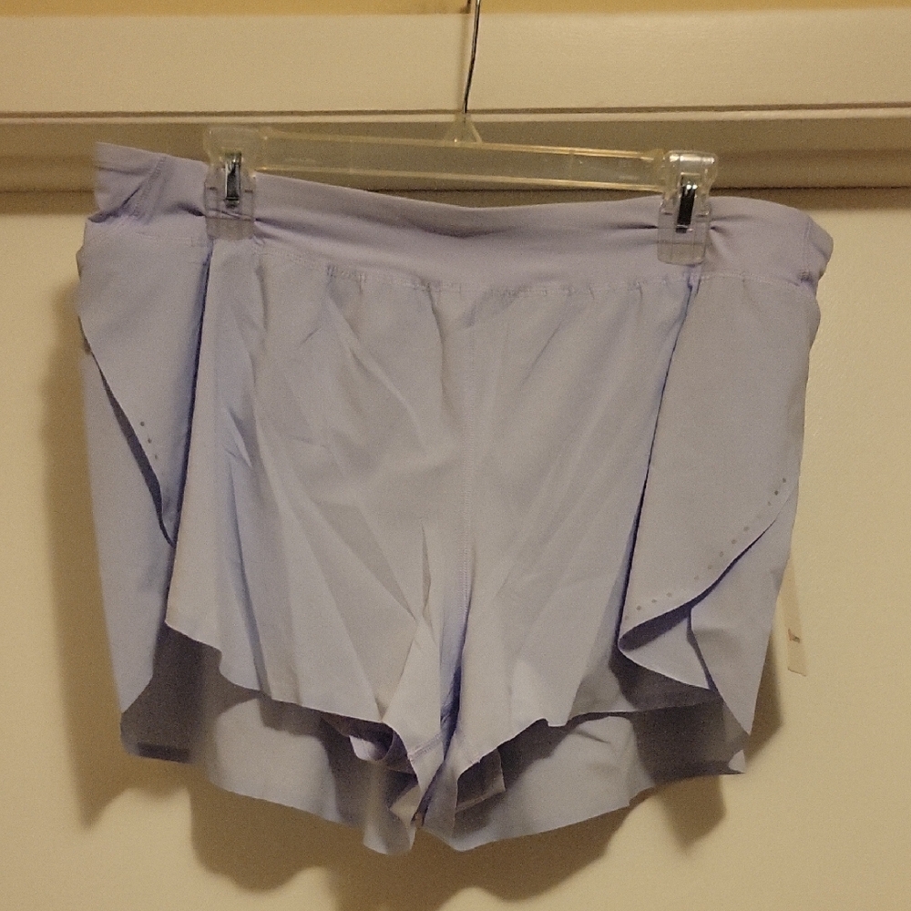 NWT: lululemon Fast and Free High-Rise Split Short 3"